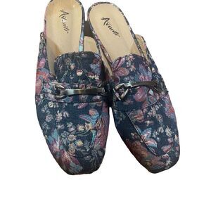 Avanti slip on floral sandals‎ with open back size 9